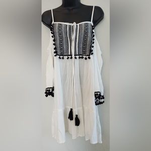 Forever 21 Women white long Sleeves With Open Shoulder Blouse Size S